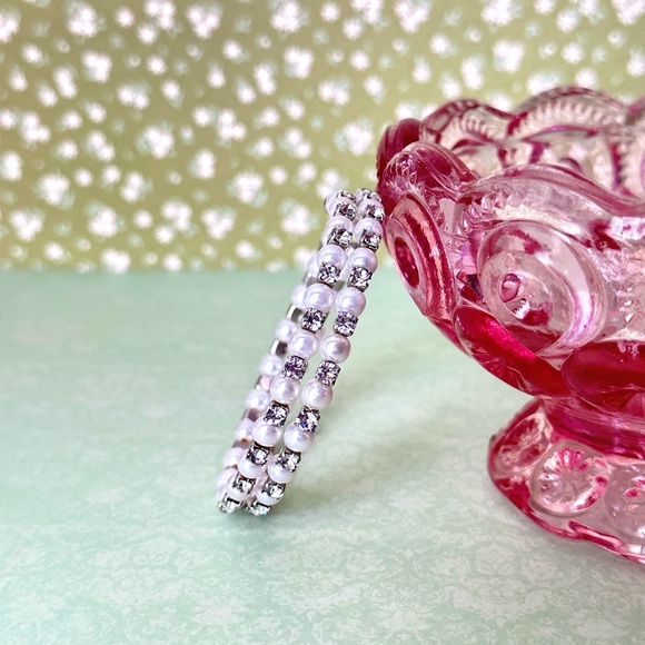 Vintage Pearl and Rhinestone Wrap Bracelet - Picture 8 of 16